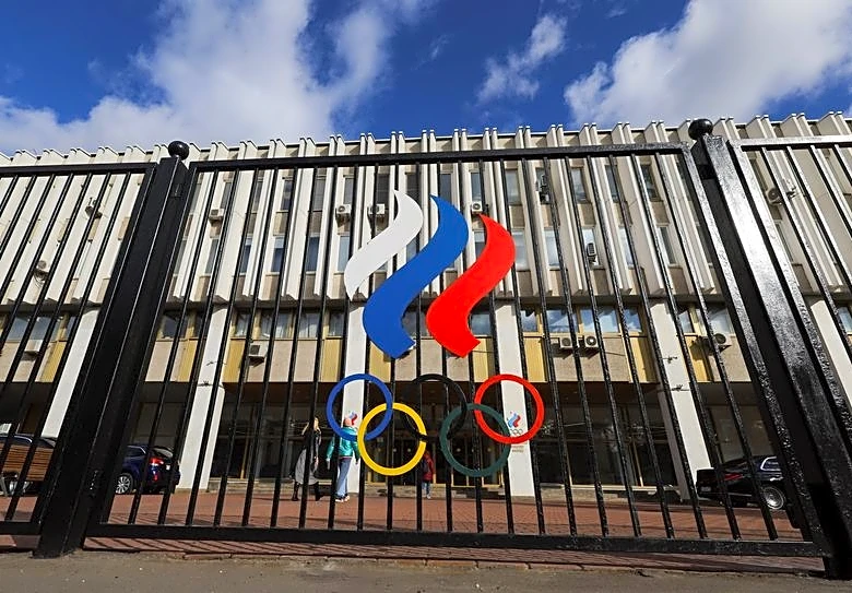 Factbox-Olympics-Timeline of sports bans for Russian and Belarusian athletes after invasion of Ukraine