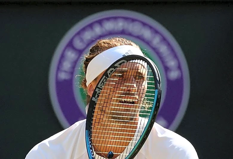 Tennis-Flawless Zverev cracks Fritz code to reach Wimbledon semi-finals