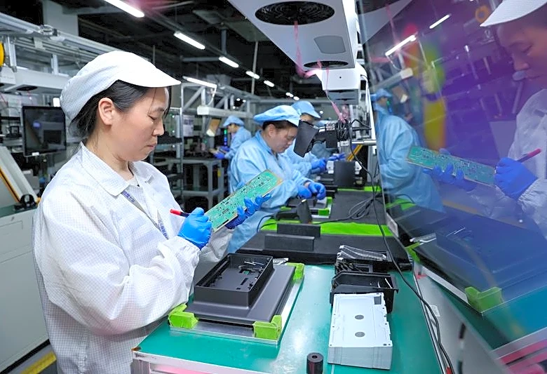China's producer inflation hits near 4-year high in June, squeezing manufacturers