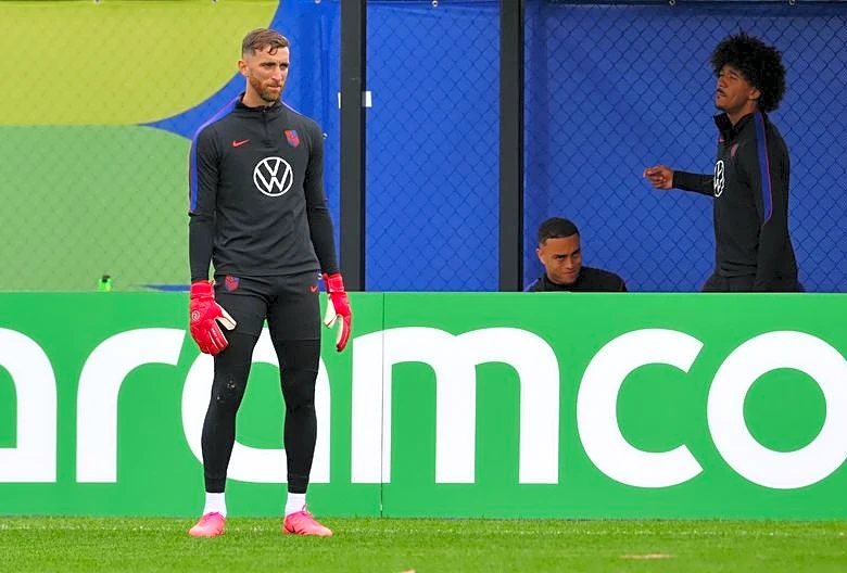 Report: Revolution re-signing USMNT goalkeeper Matt Turner