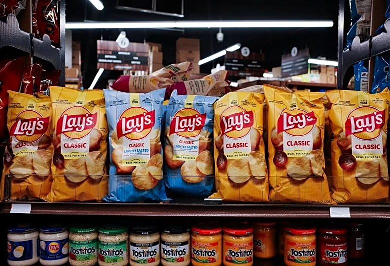 PepsiCo beats revenue estimates, flags pressure from tighter consumer budgets