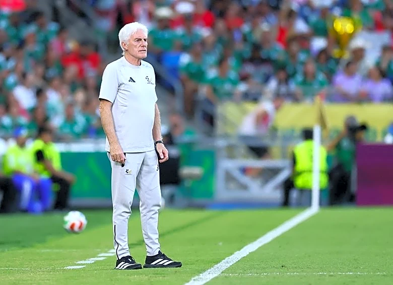 Soccer-Coach Broos confirms he is leaving South Africa job