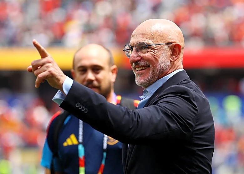 Soccer-De la Fuente hails Spain's strength in depth after super-sub Merino strikes again