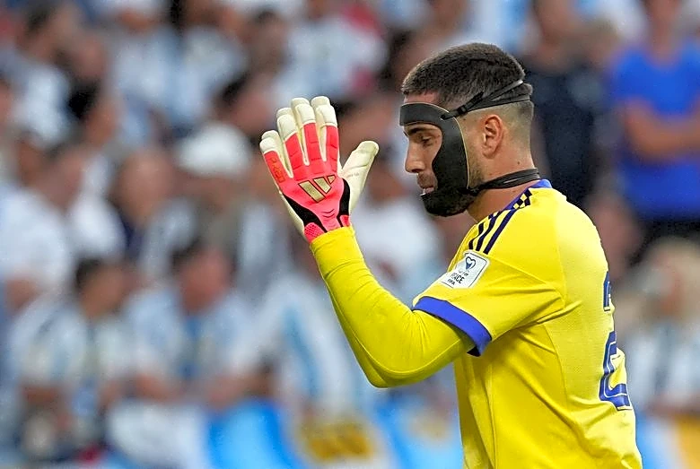 Soccer-Masked World Cup players spotlight soccer's overlooked facial injury risk