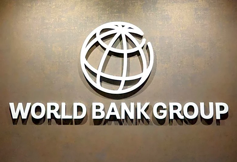 Development banks' climate funding hits record, but World Bank pullback looms