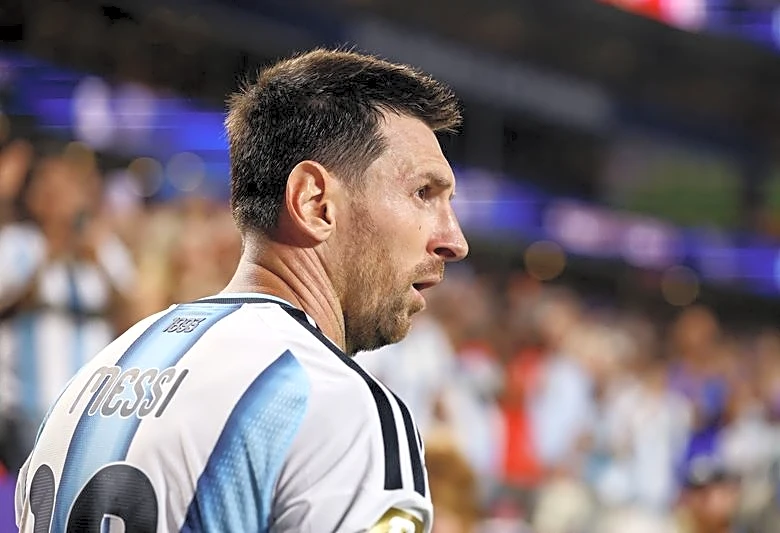Soccer-Messi, Bellingham and history collide in Argentina-England semi-final