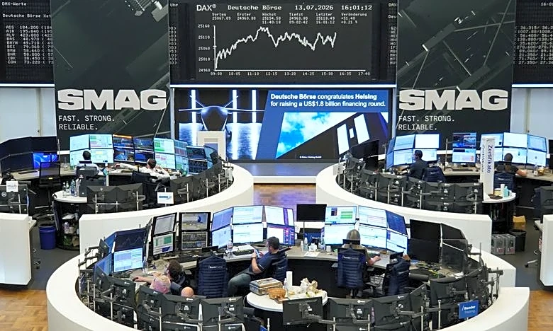 European shares slip as Middle East tensions spook investors