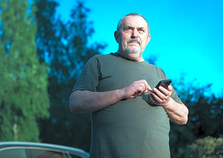 Russian anti-war politician says Kremlin is bent on stopping his election run