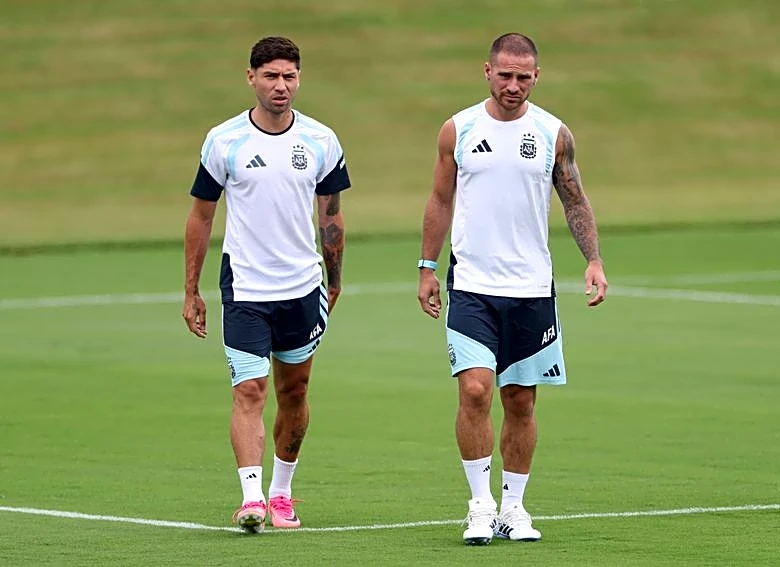 Soccer-England lacking Premier League physicality, says Mac Allister