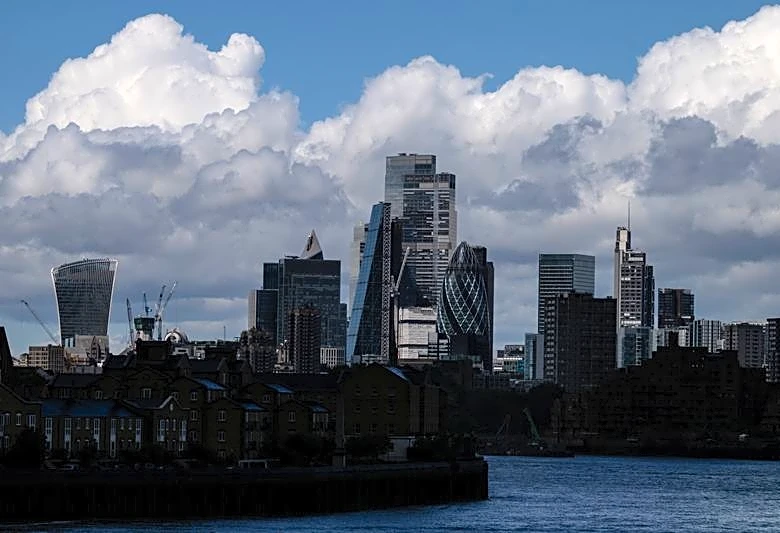 UK economy needs budget discipline, OECD says as Burnham prepares for power