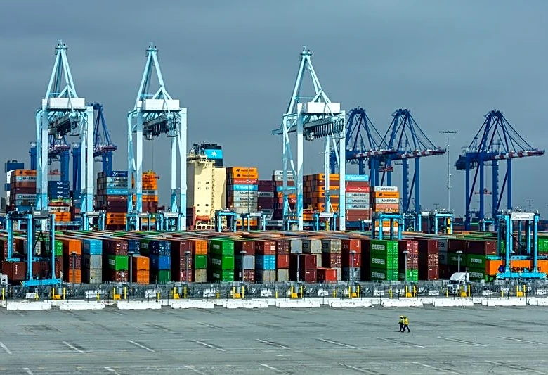 Busiest US container port sets cargo record in June