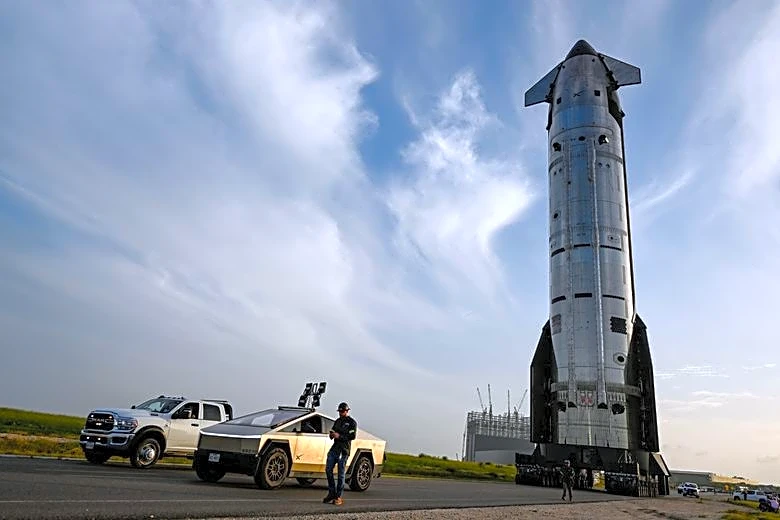 Space startup funding holds near record highs as SpaceX IPO draws new investors