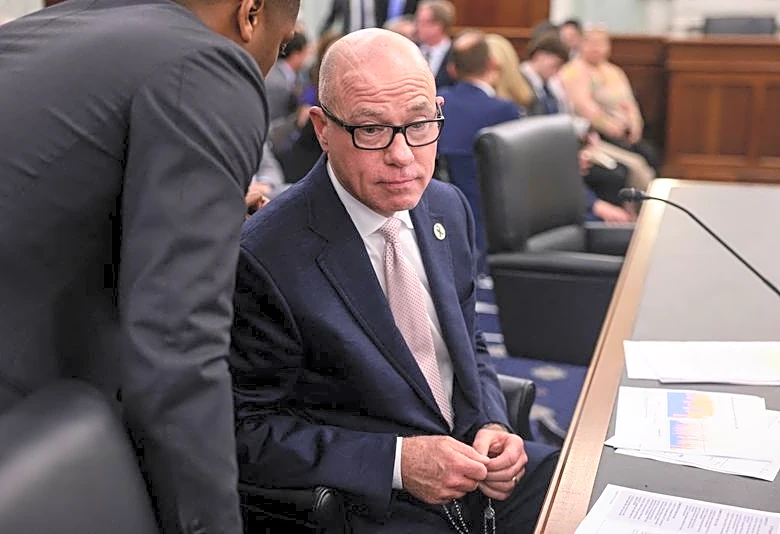 FAA chief vows fast time-table to reform US air traffic control systems