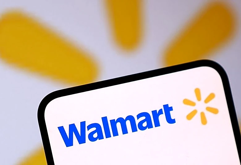 Walmart names Kinnard to replace departing US COO Shanahan, memo shows