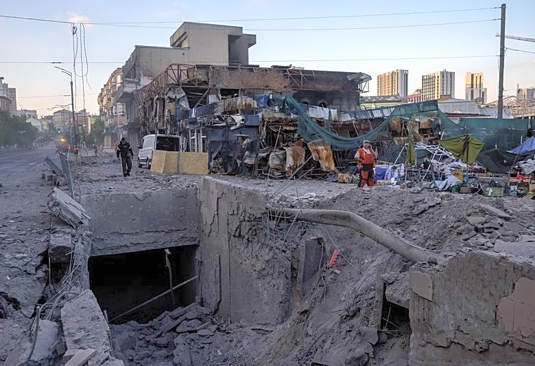 Russian missiles strike Kyiv killing one, wounding 13