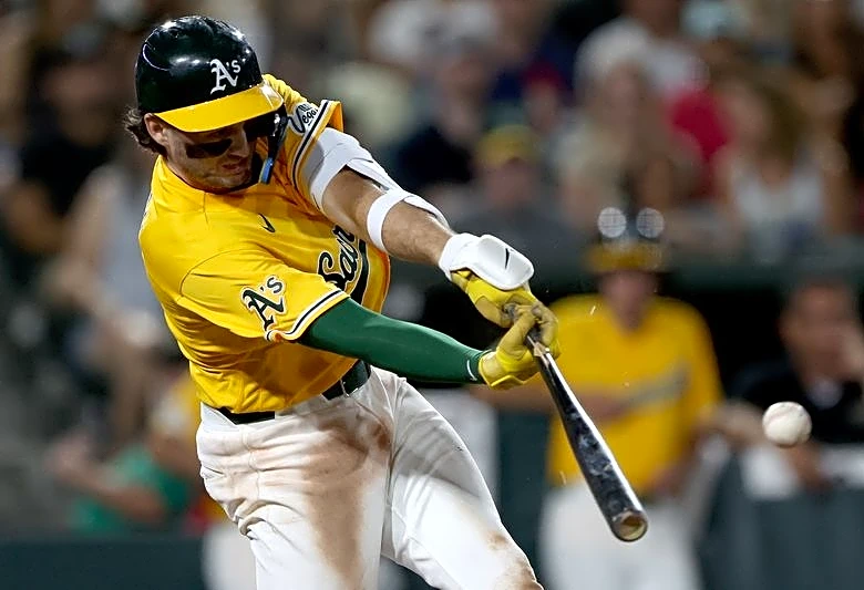 MLB roundup: A's snap 10-game skid with 15-1 rout of Nationals