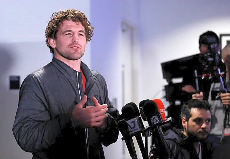 Wrestling-Askren calls time on wrestling career after loss in comeback bout