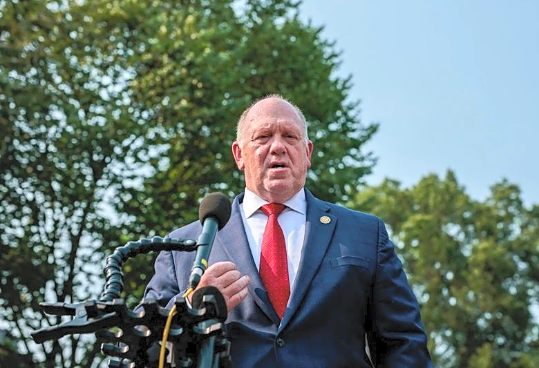 ICE officers to wear body cameras during vehicle stops, border czar says