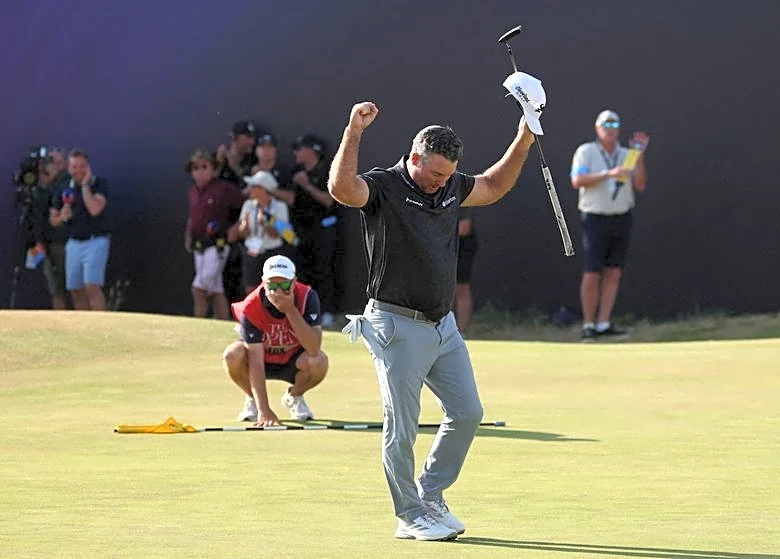 Golf-After taking the long road, Fox wastes no time sealing Open glory