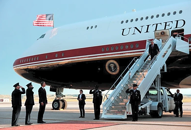 Trump says new Air Force One from Qatar will get 'maxed out' upgrades