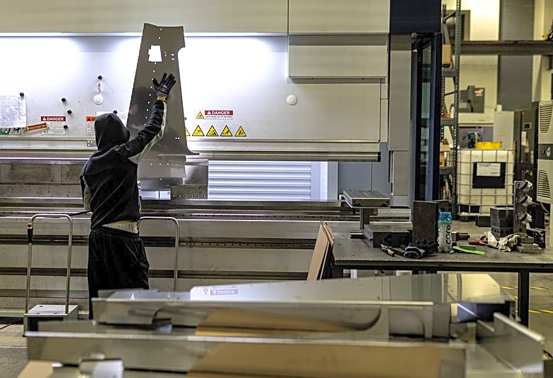 Trump says he signed proclamation to adjust tariffs on aluminum imports