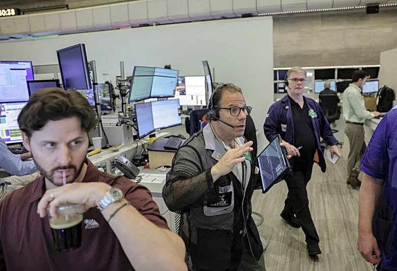 Wall St futures gain on Iran ceasefire hopes; earnings in focus