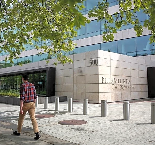 Gates Foundation engaged with Epstein but made no payments to him, review finds