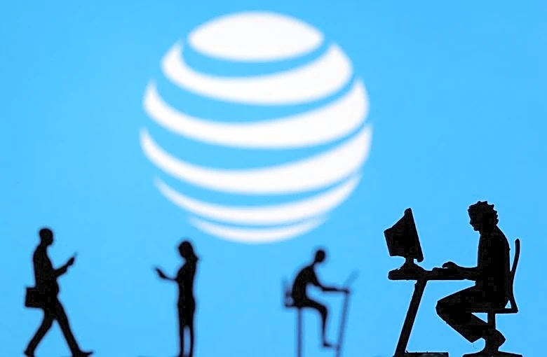 AT&T tops targets for wireless subscriber additions as bundle offers gain traction