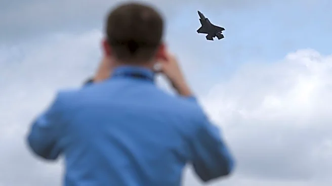 US politicians pitch aviation, space business at Farnborough Airshow