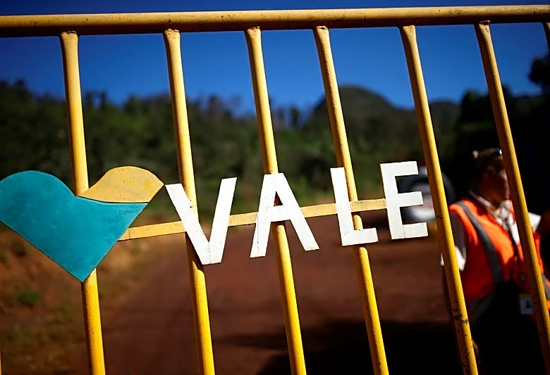 Vale shareholders elect Oliveira chairman after governance tensions