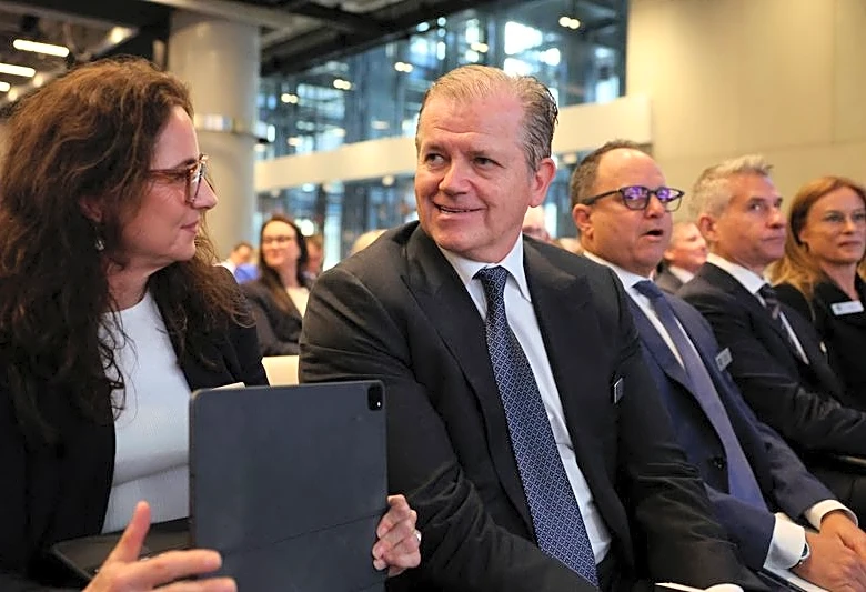Macquarie investors back insider CEO pick to keep bank strategy on course