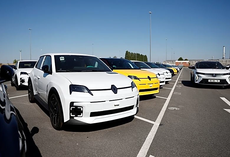 Renault first-half sales volumes slip on Chinese competition