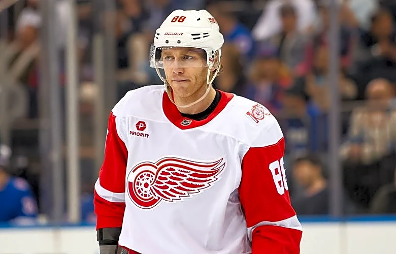 Patrick Kane rejoins Blackhawks on 2-year, $16M deal
