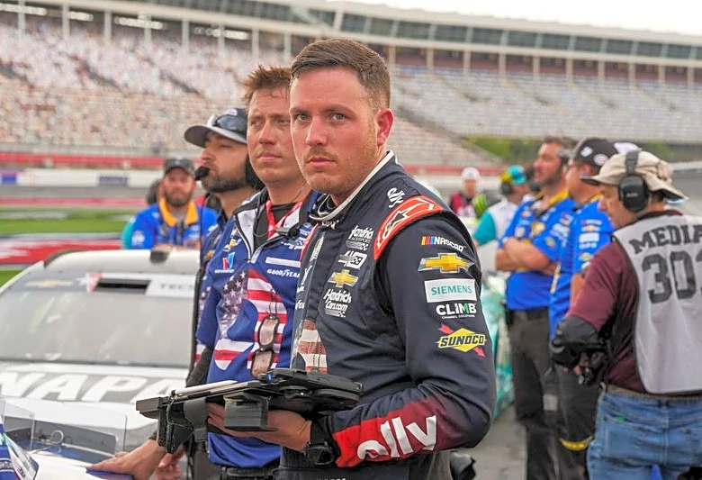 Alex Bowman announces retirement following 2027 racing season