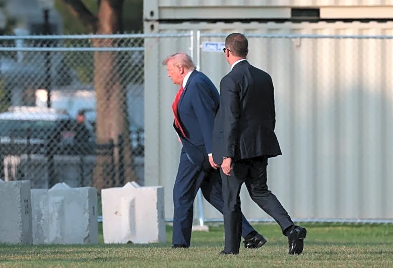 Trump pledge on data center power supplies draws skepticism
