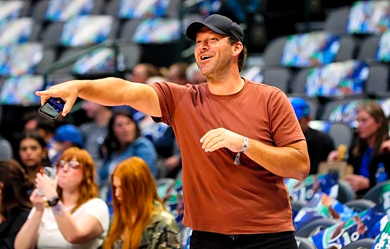 CBS NFL analyst Tony Romo arrested on suspicion of OWI
