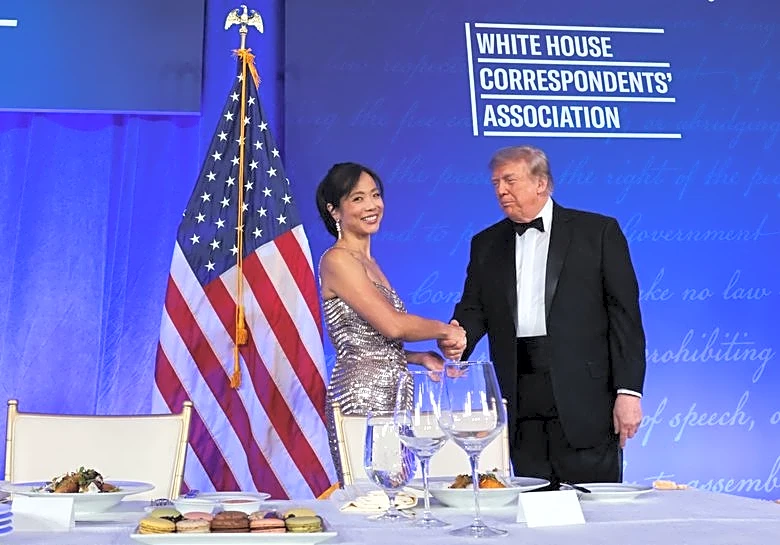 Trump mixes jokes with barbs at press freedom dinner