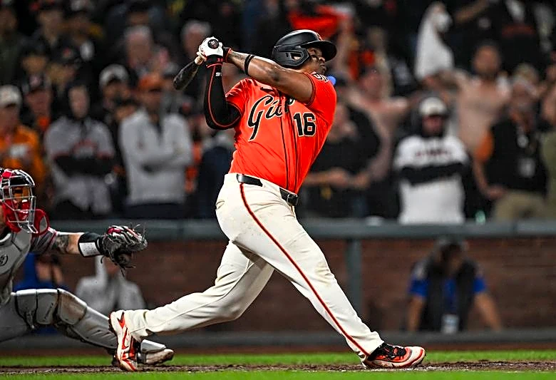 Rafael Devers' 10th-inning hit sends Giants past Angels