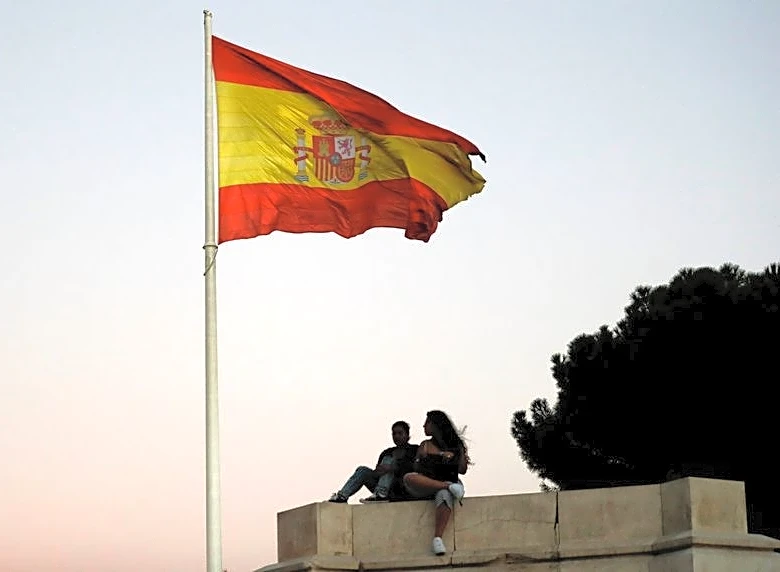 Migrants swarm border into Spain's Ceuta, overwhelming police, Guardia Civil says