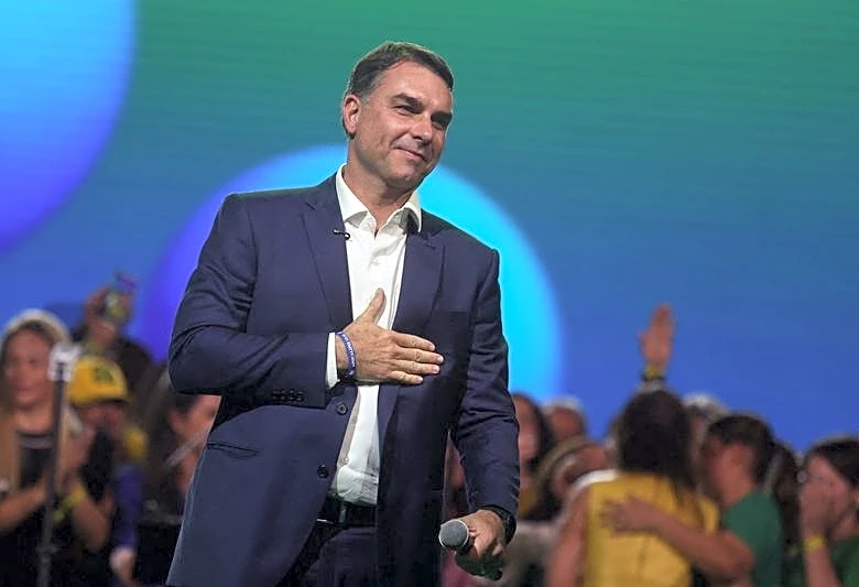 Major Brazil conservative party to stay neutral in presidential race, hurting Bolsonaro bid