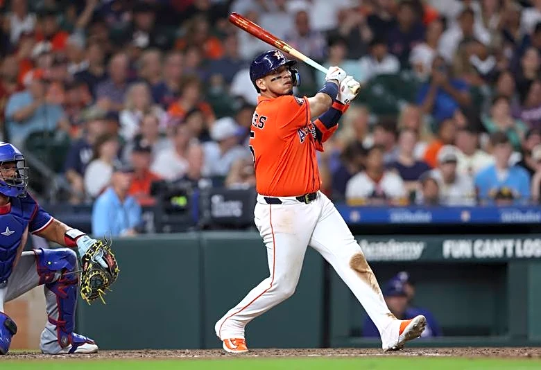 MLB roundup: Astros back atop AL West with rout of rival Rangers