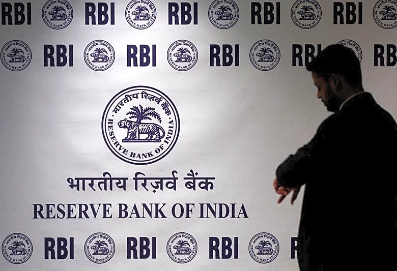 India central bank to stay on hold even as peers pivot to rate hikes