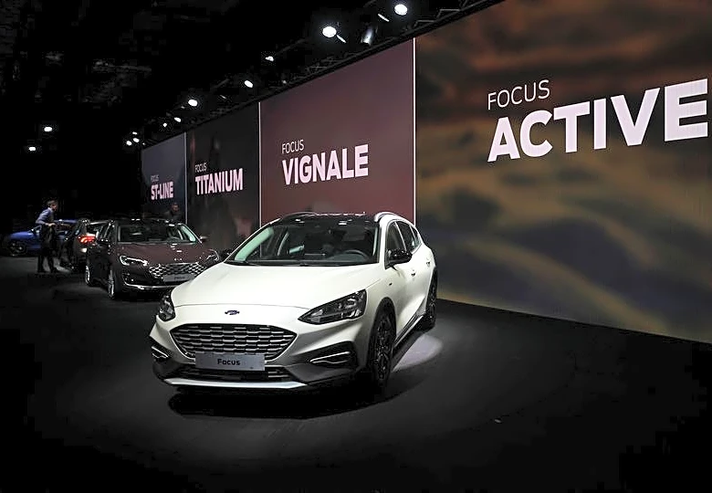 US says some older Ford cars, SUVs pose unreasonable safety risks