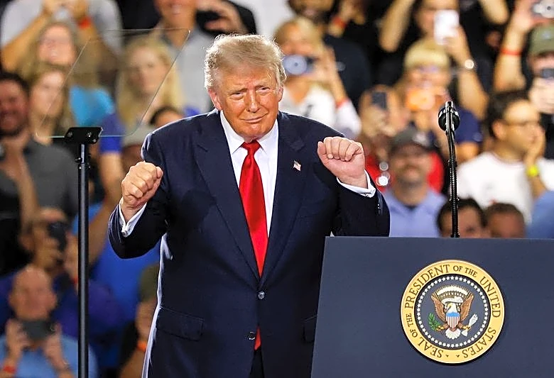 Voters prefer Democrats over Republicans on economy for first time in a decade, Reuters/Ipsos poll finds
