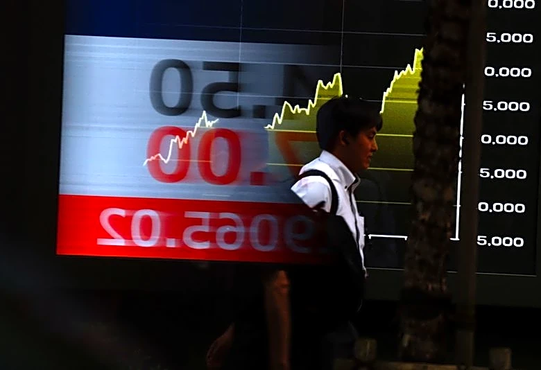 Stocks rise despite Iran tensions, oil up, yen eases