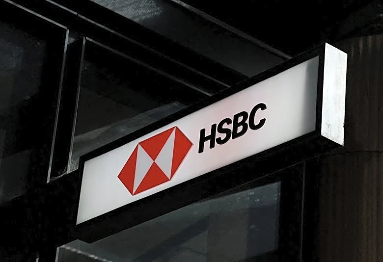 HSBC restarts buybacks after rates and wealth boost H1 profit
