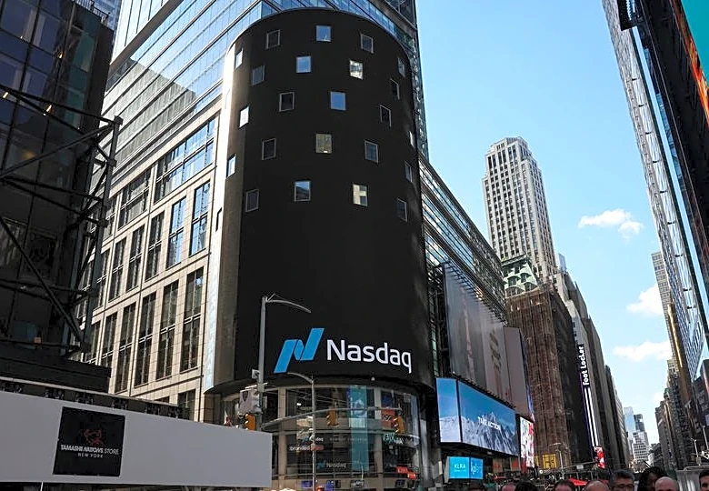 Nasdaq futures underpinned by strong AI forecasts; focus on earnings, data