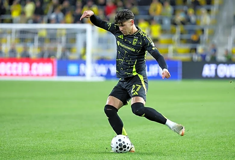 Crew transfer All-Star Max Arfsten to Middlesbrough