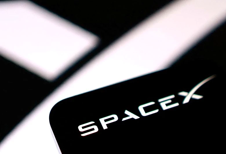 Piece of SpaceX rocket will crash into the moon Wednesday