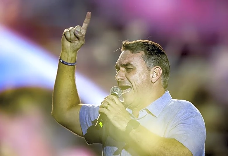 Brazilian presidential candidate Bolsonaro names surprise running mate